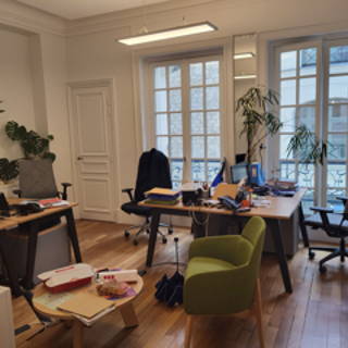 Bureau privé 160 m² 20 postes Coworking Rue de Martignac Paris 75007 - photo 4